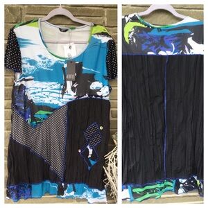 Kaktus Blue and White Graphic Asymmetrical Tunic